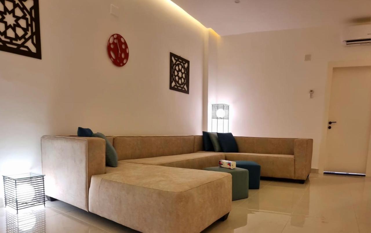 Byblos Deluxe דירה עקבה